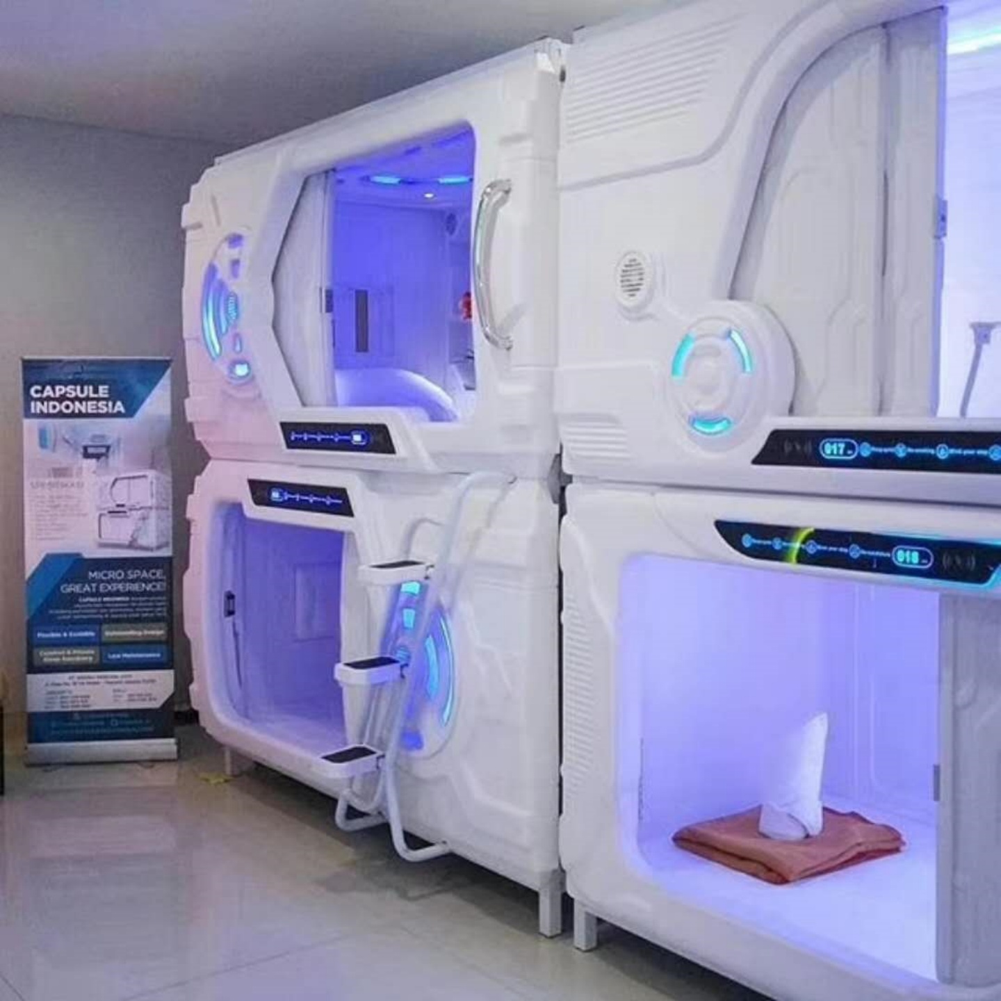 迷你太空舱双层睡眠胶囊旅馆