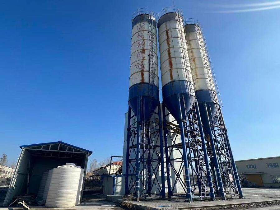 1月12日伊犁哈萨克自治州胜达机械一体化折叠式免基础180型搅拌站一台网络拍卖公告