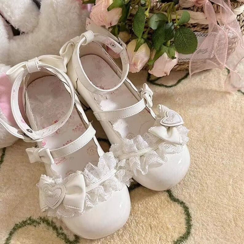 洛丽塔鞋子原创正版可爱百搭学生优雅少女萝莉风公主鞋低跟小皮鞋