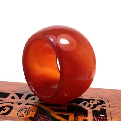 正品天然红玛瑙扳指情侣玉