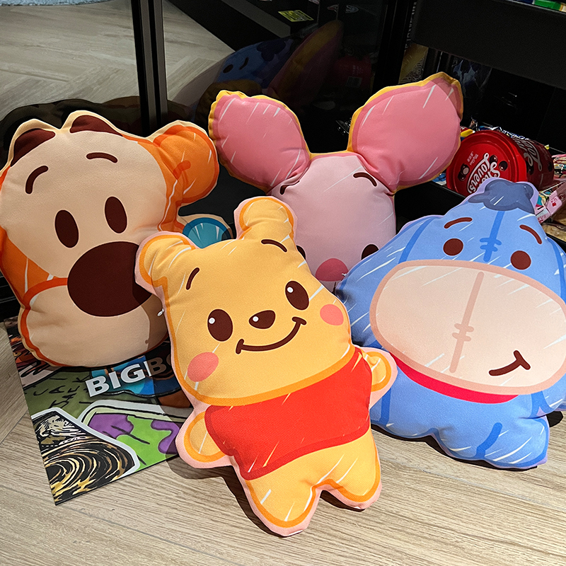 维尼熊跳跳虎卡通玩偶公仔抱枕