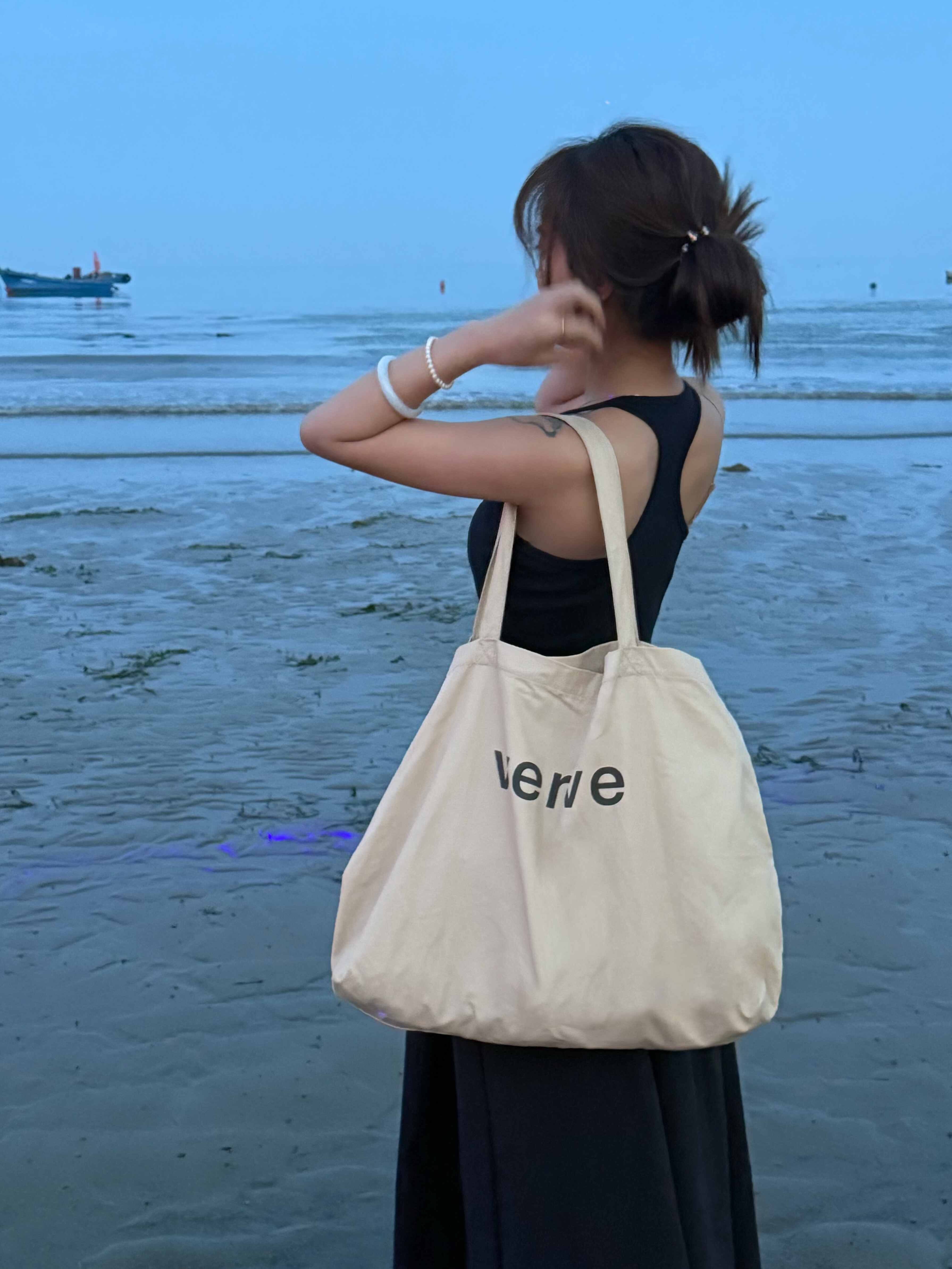 简约ins夏季大包慵懒风松弛感托特包韩版大容量帆布包百搭购物袋