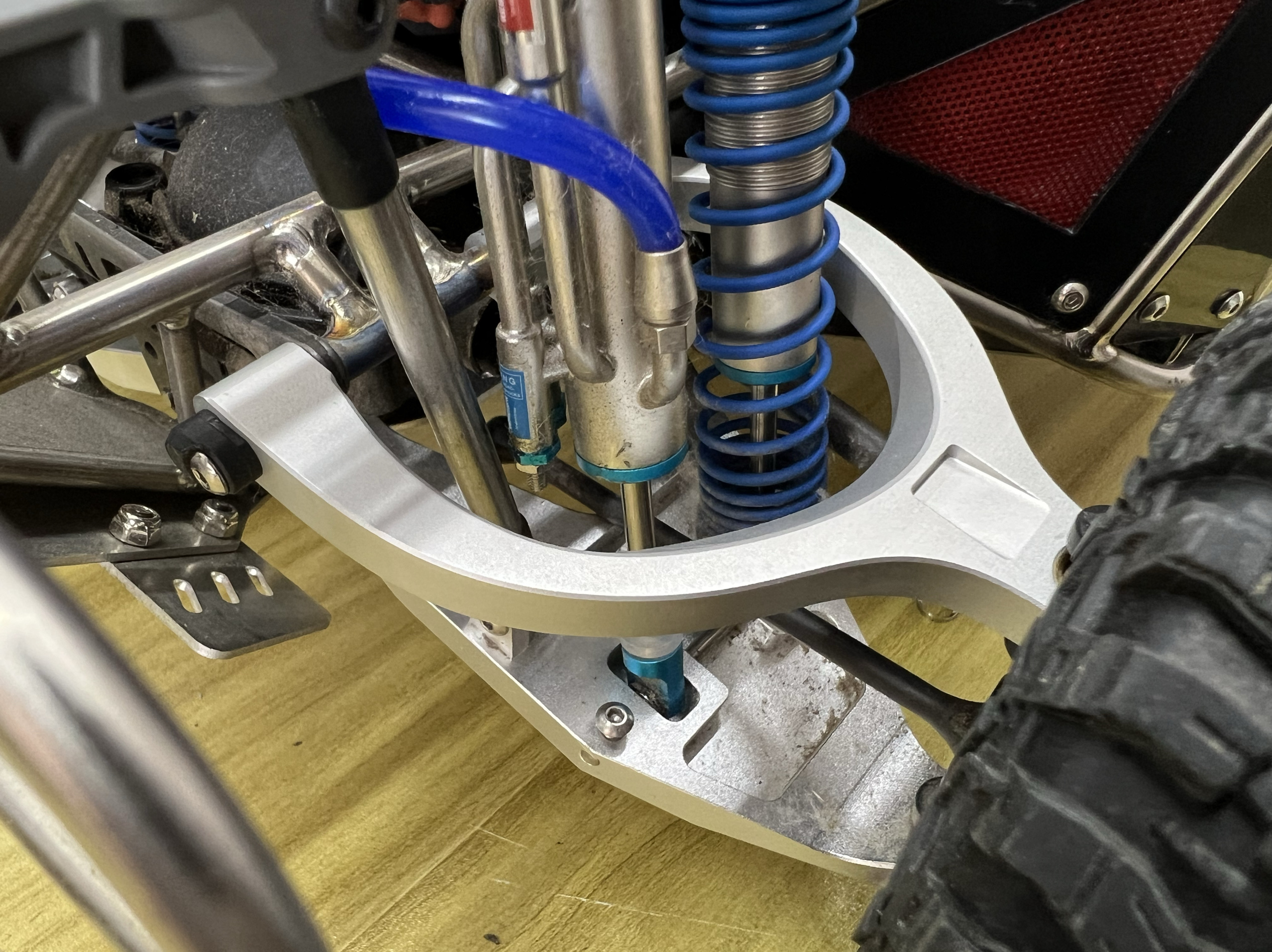 UDR摆臂CNC加工铝合金金属摆臂材料