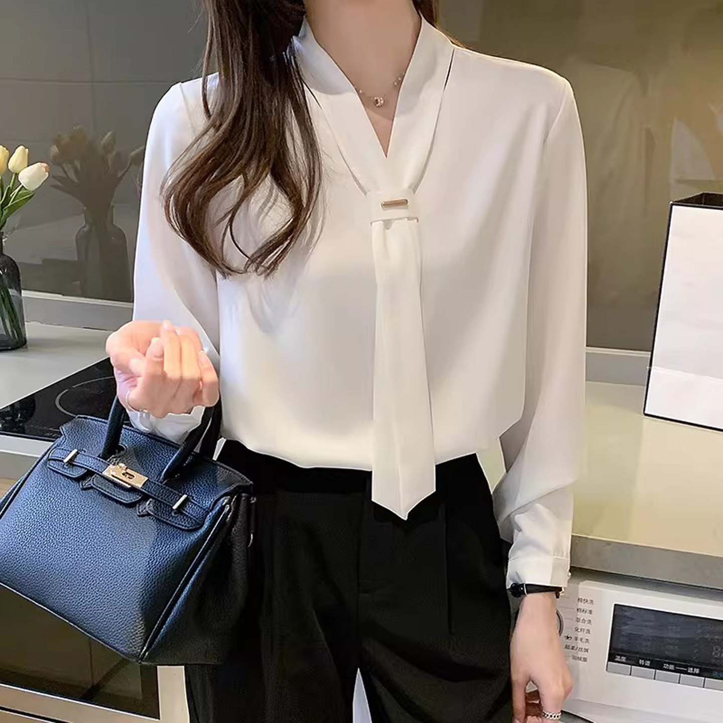 白衬衫女2026春季新款法式高级感v领飘带衬衣工作服职业通勤上衣,女装/女士精品,蕾丝衫/雪纺衫,淘宝优惠券,粉丝福利购,淘宝优惠卷