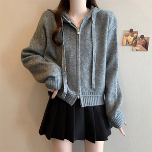 毛衣外套女2025新款秋冬高级感羊绒上衣慵懒风双拉链连帽针织开衫
