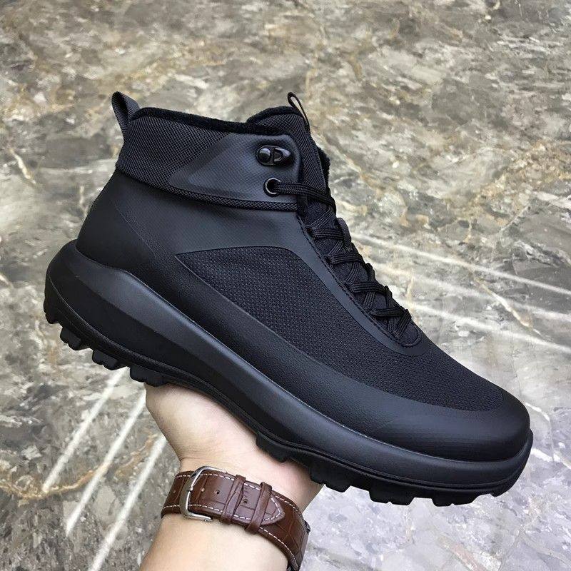 中帮男鞋冬季2026新款运动通勤休闲鞋舒适软底高帮户外登山鞋潮款,流行男鞋,高帮鞋,淘宝优惠券,粉丝福利购,淘宝优惠卷
