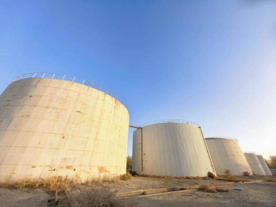 1月19日巴音郭楞蒙古自治州位于新疆生产建设兵团第二师铁门关市库西石化园区内4个300m³储存罐体和3个5000m³储存罐体网络拍卖公告