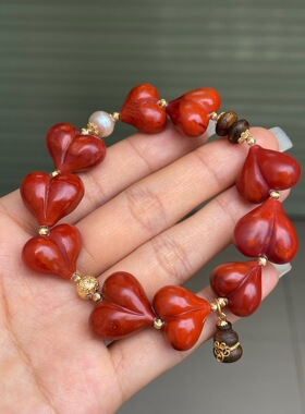 精品保山料南红满色满肉屁桃diy手串百搭时尚饰品玉石吊坠挂件女