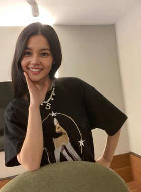 刺绣小鹿宽松圆领t恤女夏 黑色纯棉t恤女 宽松短袖上衣小个子大码