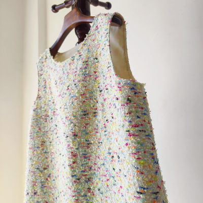 高级感小香风无袖显瘦A字连衣裙