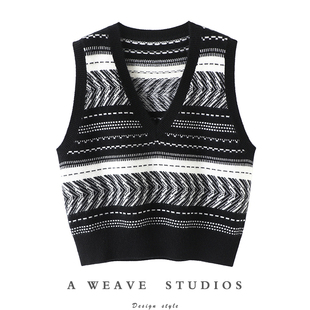 街头闲暇时光 加厚V领100%纯山羊绒坎肩女纯羊绒毛衣针织马甲背心