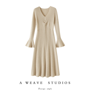 哇！迷人气质~V领100%纯山羊绒衫女长款针织连衣裙子纯羊绒毛衣
