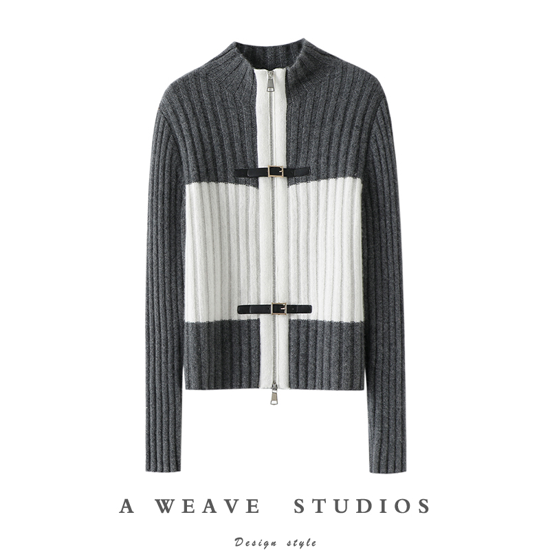 启超唯美气质感~2024复古拼色纯羊绒开衫女设计皮扣拉链针织外套