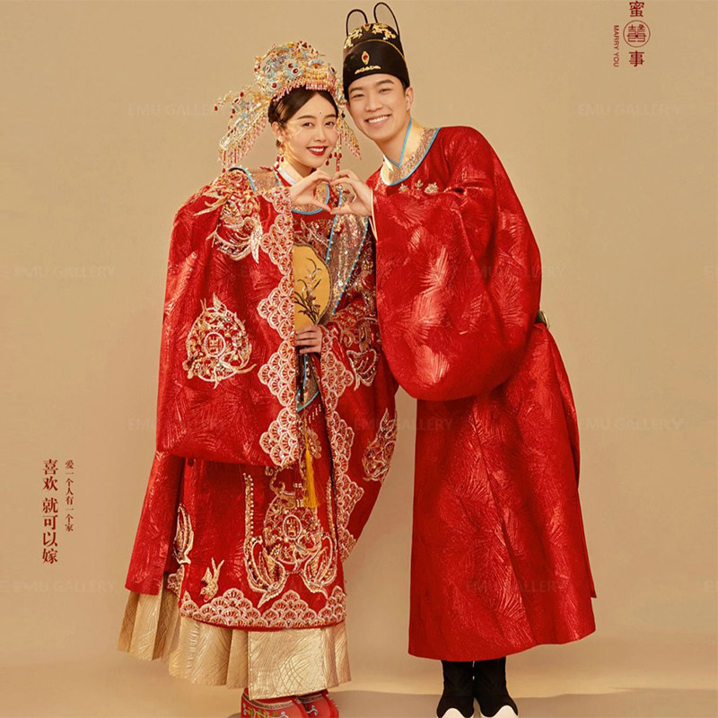 明制汉服婚服2022年新款情侣结婚套装凤冠霞帔结婚中式古装复古夏