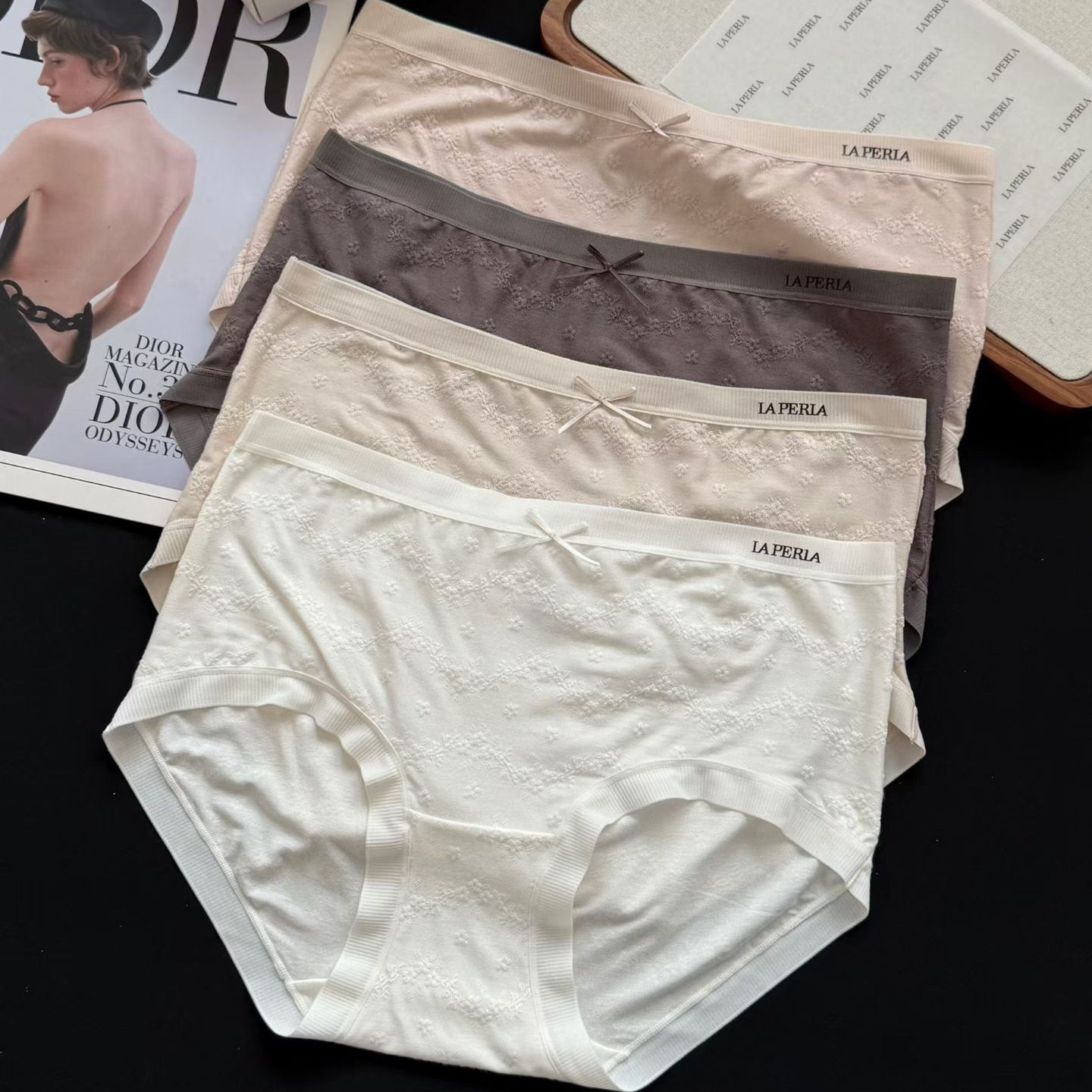 無二｜四条装！浮雕提花莫代尔女士内裤无痕螺纹腰边亲肤舒适不勒,女士内衣/男士内衣/家居服,女三角裤,淘宝优惠券,粉丝福利购,淘宝优惠卷