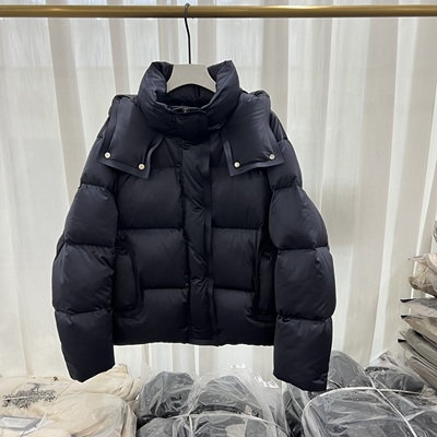 时尚连帽短款鹅绒羽绒服保暖外套