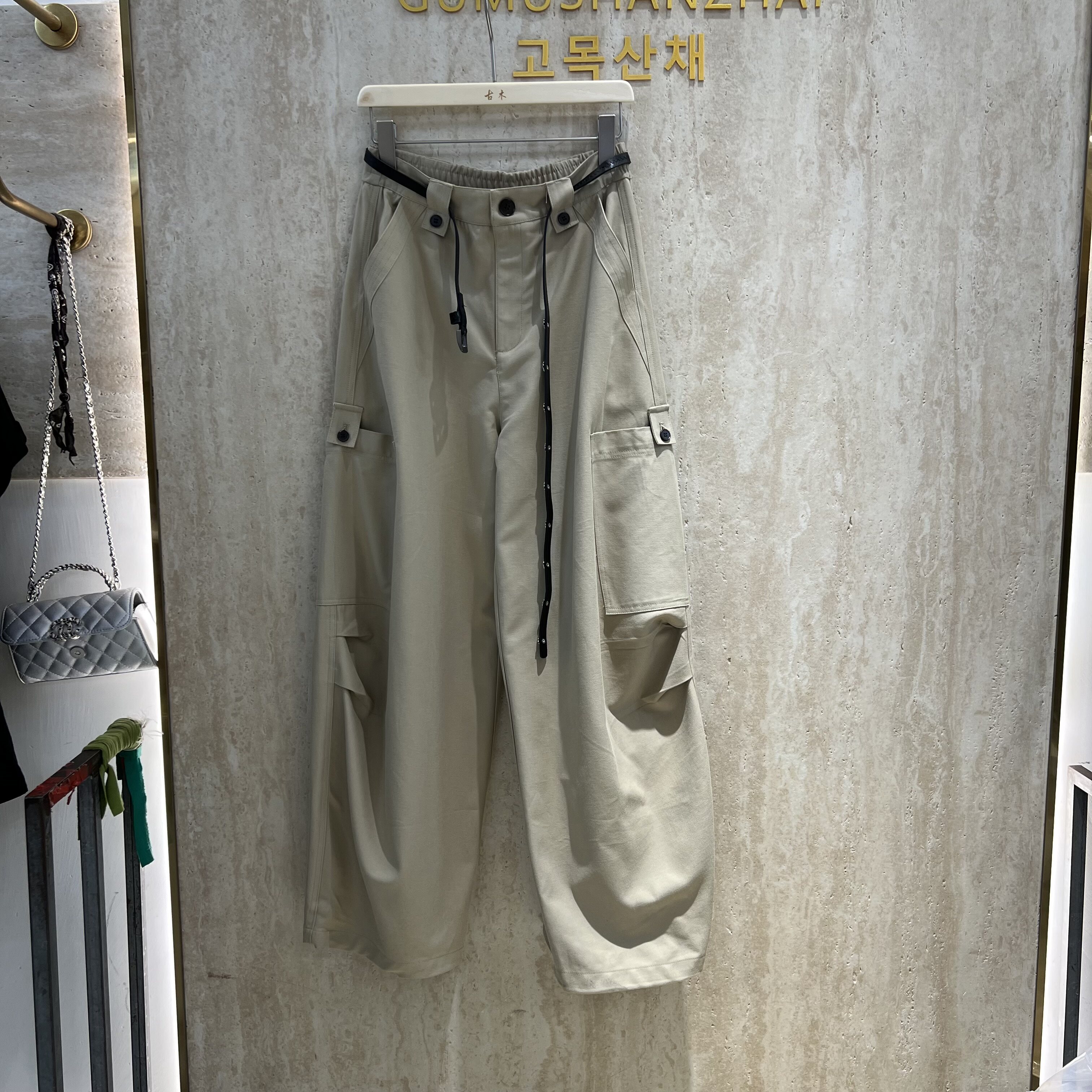 2026秋季新款多口袋工装裤女松紧腰阔腿弯刀裤宽松休闲垂感长裤潮