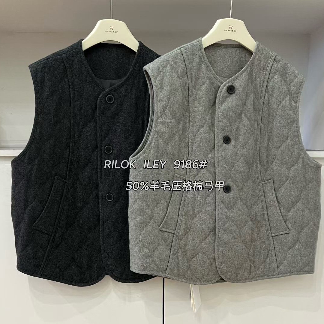 气质百搭羊毛压格夹棉马甲背心女