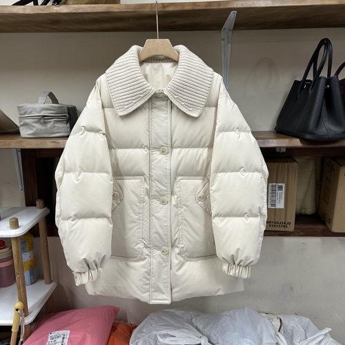 2025冬季新款设计感针织翻领羽绒服女中长款加厚保暖90白鸭绒外套