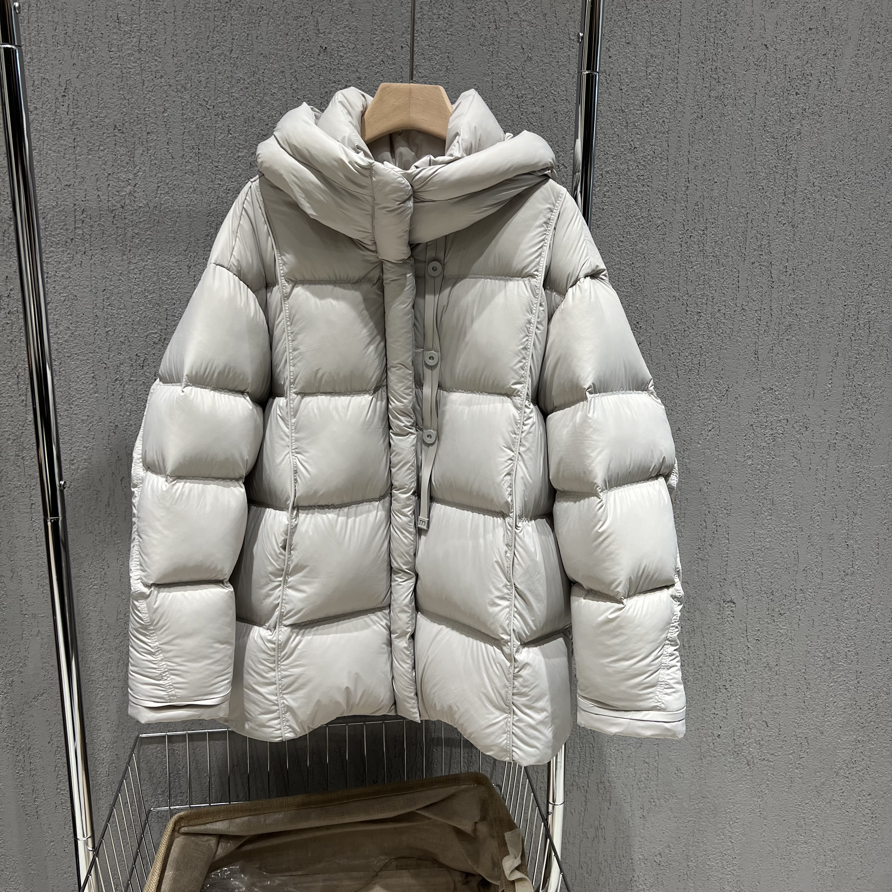 中长款连帽泡芙羽绒服面包服外套