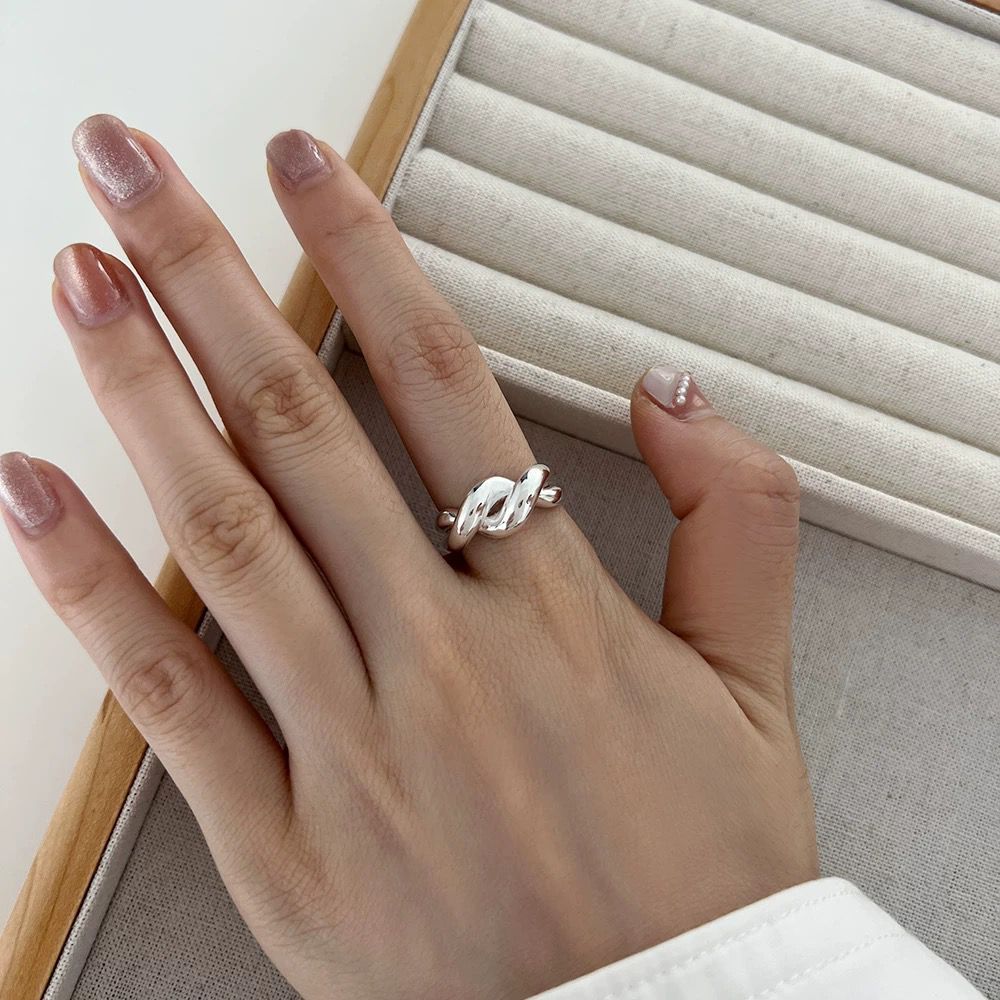 法国cherry kitty925银戒指扭绳波浪简约戒指女指环宽版重工小众