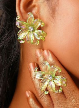 Acrylic Big Flower Iris Crystal Stud Earring for Women Purpl