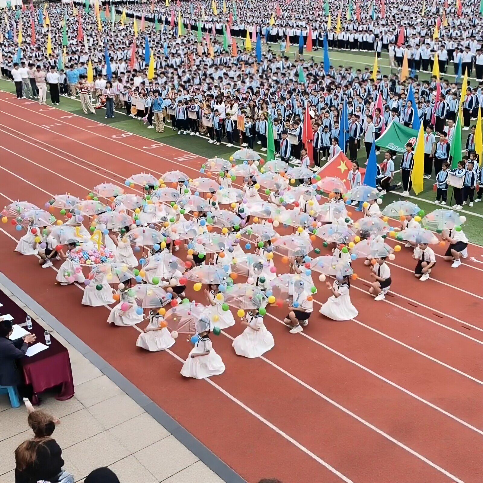 气球伞运动会开幕式表演道具把未来点亮舞蹈雨伞气球透明伞表演伞