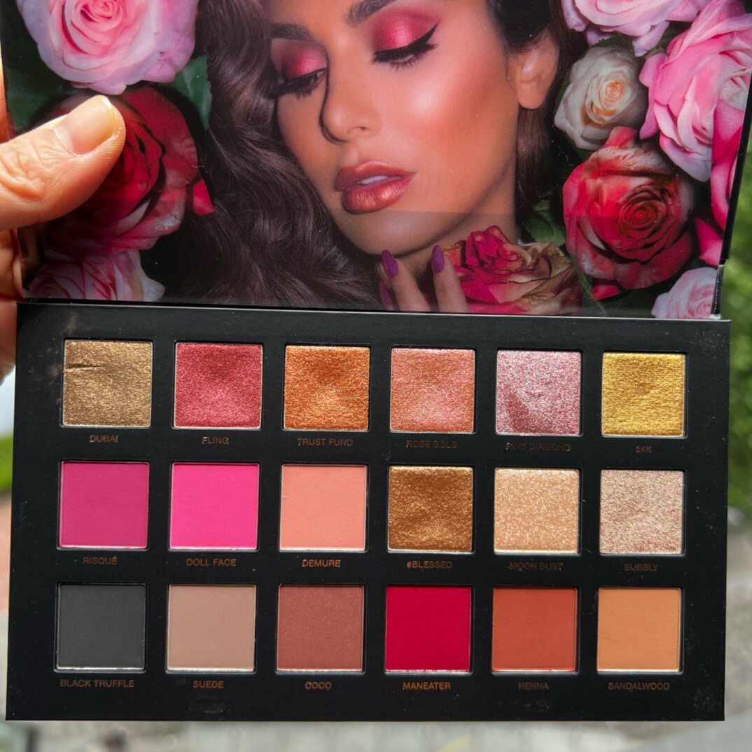 现货秒发 美国购入 HUDA Beauty Rose Gold 新版玫瑰金18色眼影盘