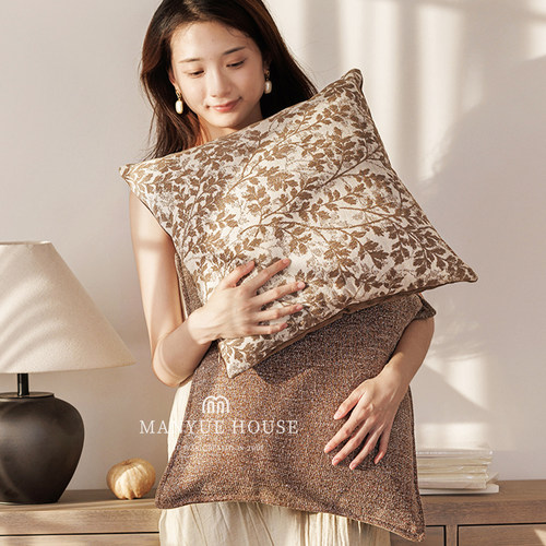 蔓越家复古风提花抱枕含芯