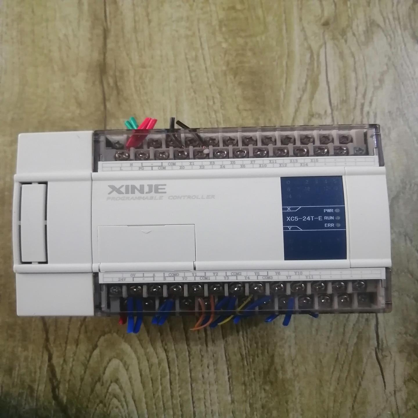 信捷 PLCXC5-24T-E 图成色(雅子机械）