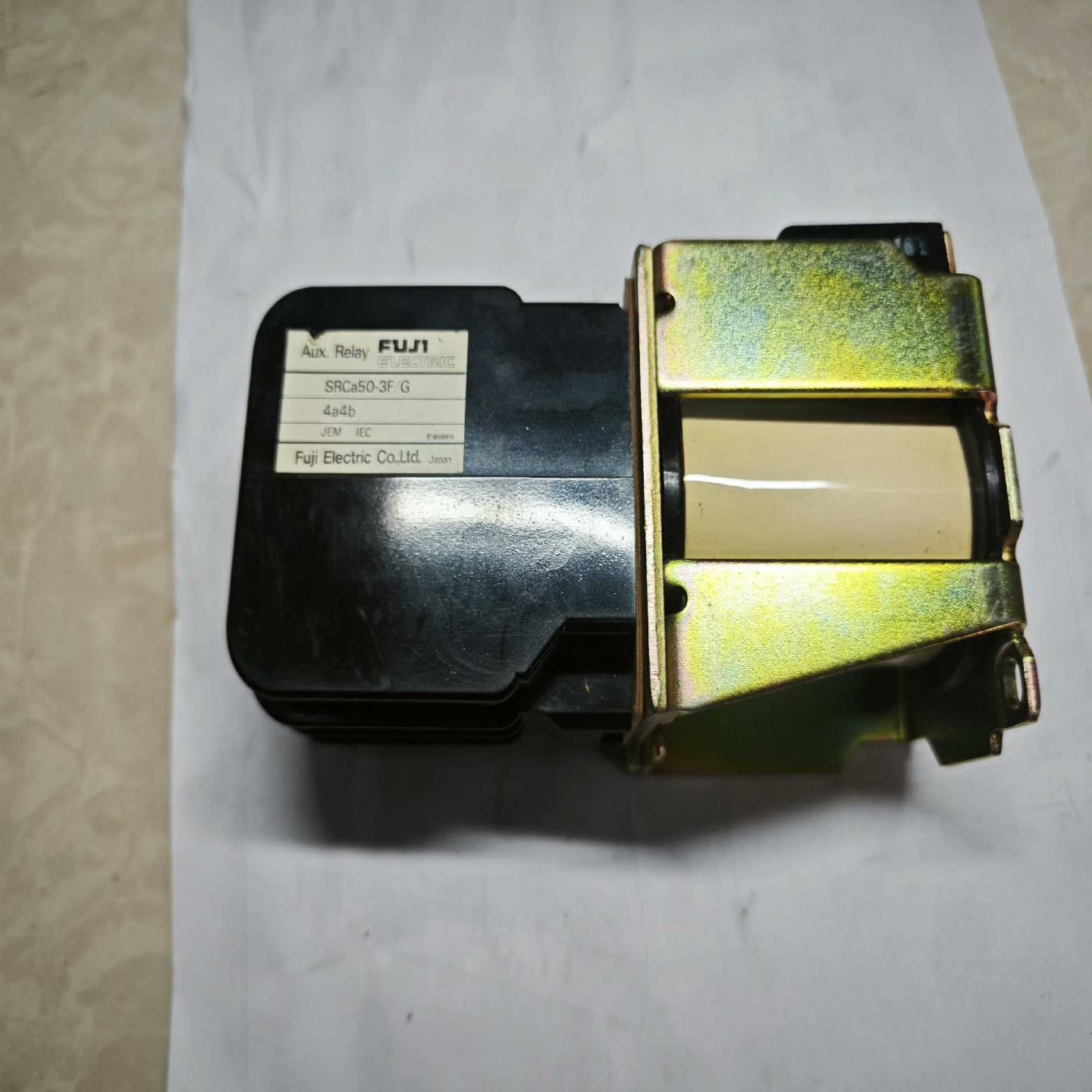 FUJI 直流接触器 srca50 4a4b(雅子机械）