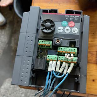 CHT 075K {雅致商行}三菱变频器 D740