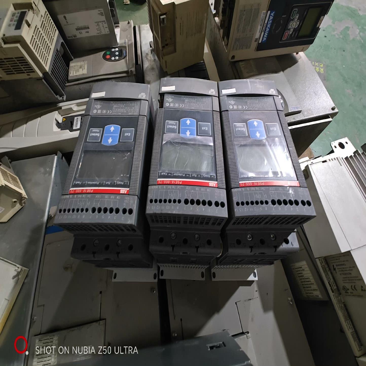 ABB软启动 PSE18－600－70(雅子机械）