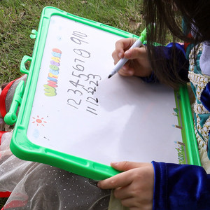 4岁小孩写字价格 4岁小孩写字图片 星期三