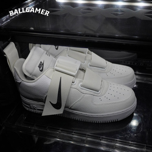 AirForce1低帮板鞋白色