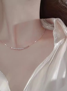 银饰项链，点亮你的日常