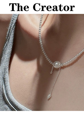 银链轻垂，演绎时尚韵味