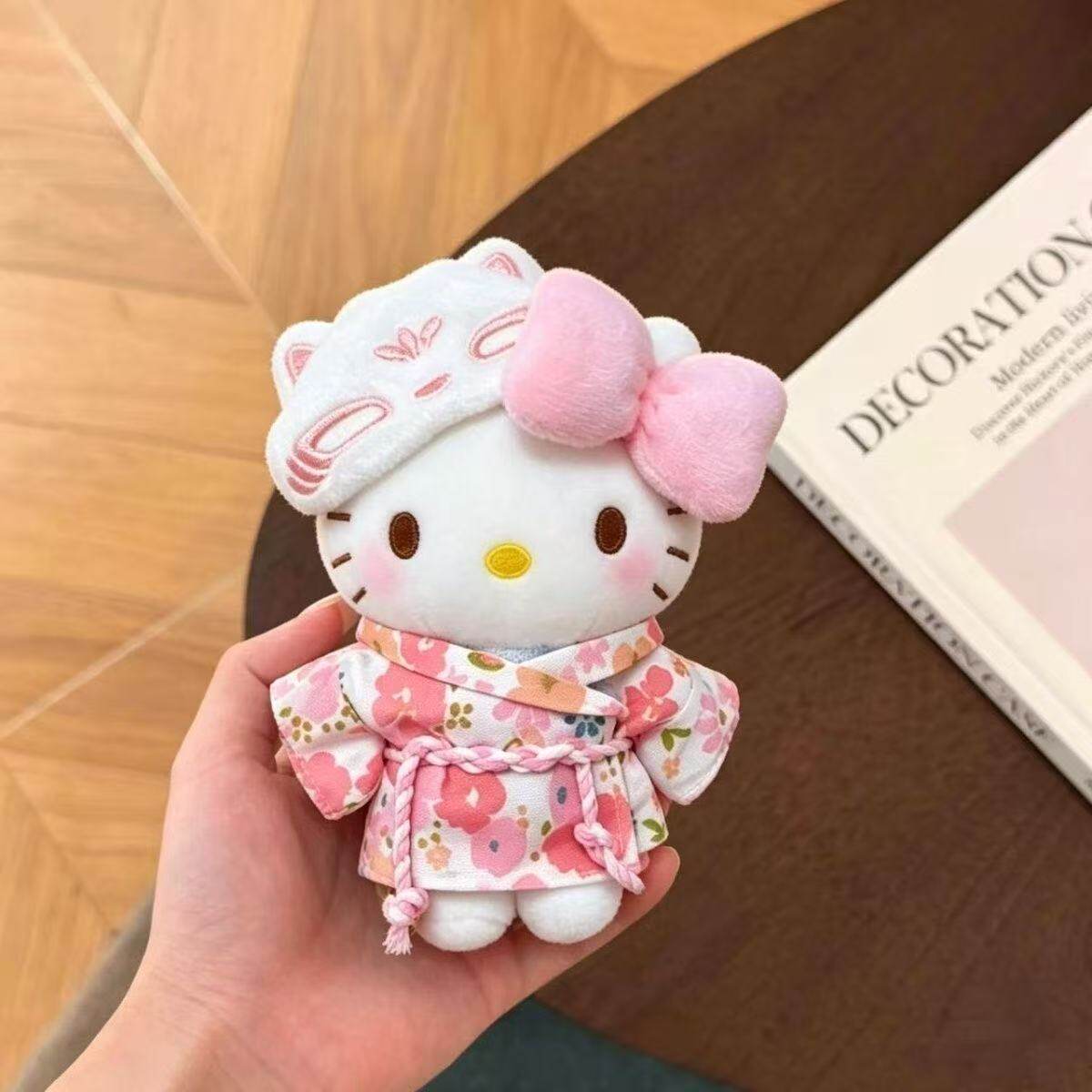 三丽鸥正版凯蒂猫毛绒公仔可爱钥匙扣书包娃娃挂饰KT猫钥匙扣挂件