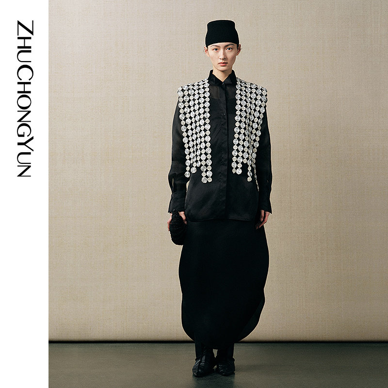 ZHUCHONGYUN2025秋新款极简重工丝绣盘带袖雅致可拆卸方片型披肩,服饰配件/皮带/帽子/围巾,围巾/丝巾/披肩,淘宝优惠券,粉丝福利购,淘宝优惠卷