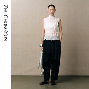 ZHUCHONGYUN2025夏新款白色前后两穿式无袖小高领轻透皱感上衣