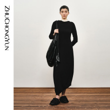 【山灵系列】ZHUCHONGYUN24秋新款黑色不规则下摆长袖针织连衣裙