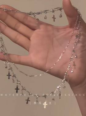 「辣妹十字架」双层叠戴项链女款2025新款爆款锁骨链夏天颈链配饰