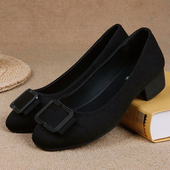 女单鞋 新款 透气休闲女鞋 软底防滑通勤宽松大码 老北京布鞋 低跟工装