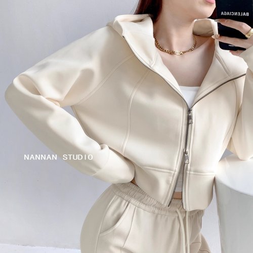 奥特莱斯~清仓捡漏修身运动连帽短款卫衣女春秋宽松微廓拉链外套