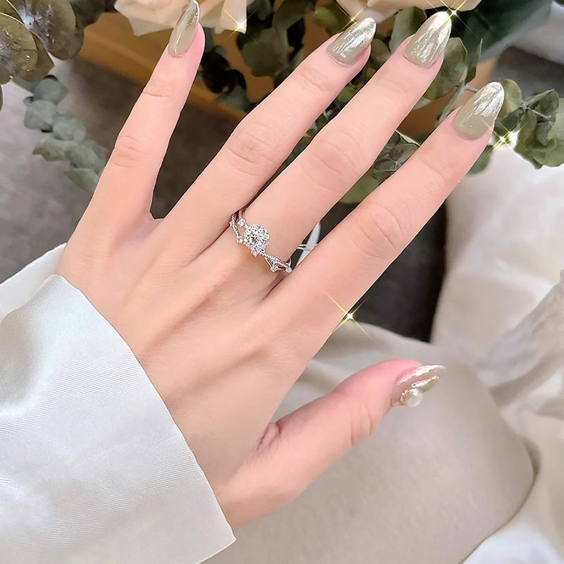 新款灿若星辰戒30分小众设计求婚