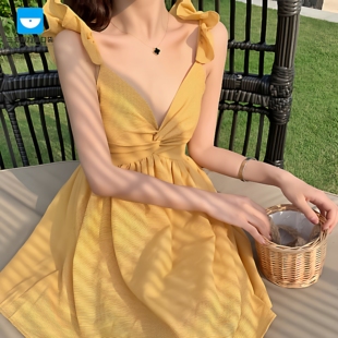三亚-新款女夏三亚渡假沙滩裙短款吊带度假短裙小个子显瘦连衣裙