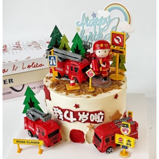 消防车主题生日蛋糕装饰红色卡通消防员人物儿童生日插件插牌