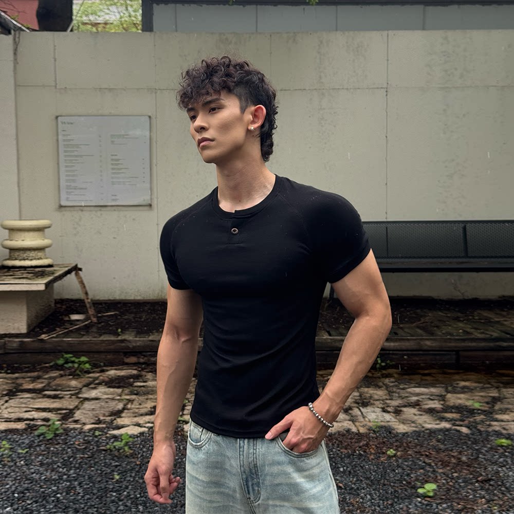 TF男士夏季修身透气亨利领短袖T恤休闲健身百搭显壮上衣纯色圆领