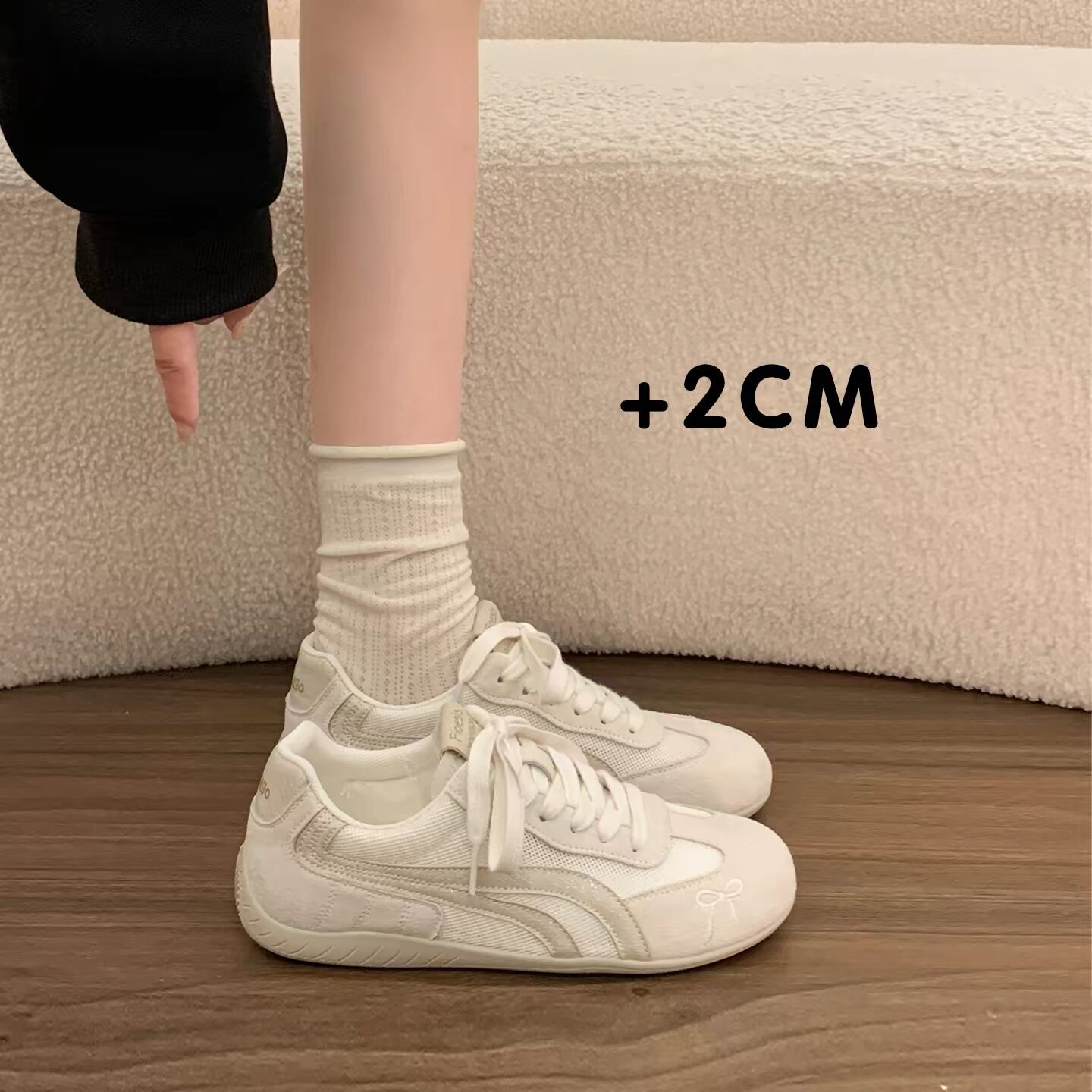 潮鞋阿甘德训鞋女款2026