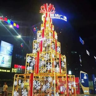 12米户外灯光树布置 大型圣诞树框架装 饰商场景区美陈摆件6